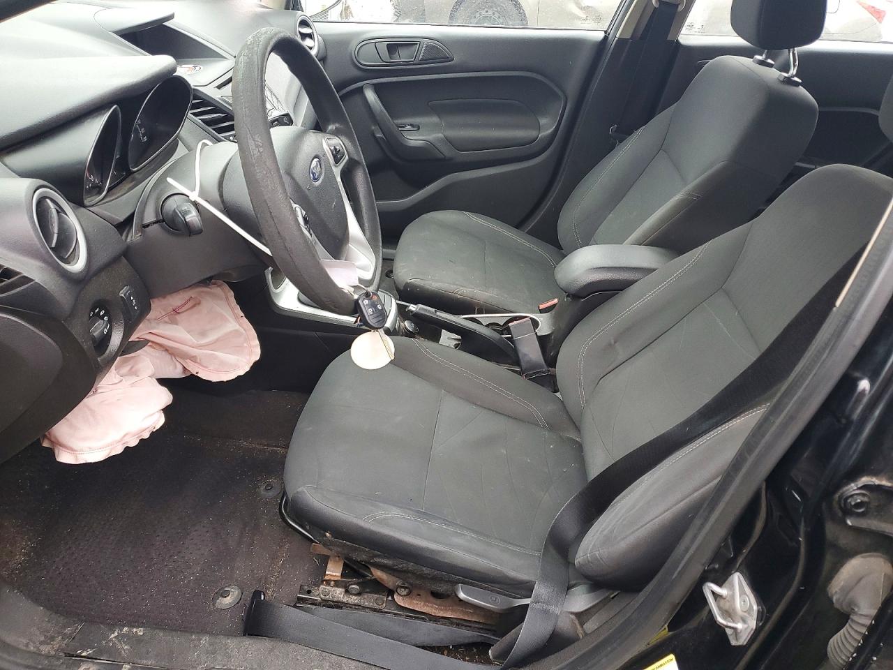 2019 FORD FIESTA SE photo 7