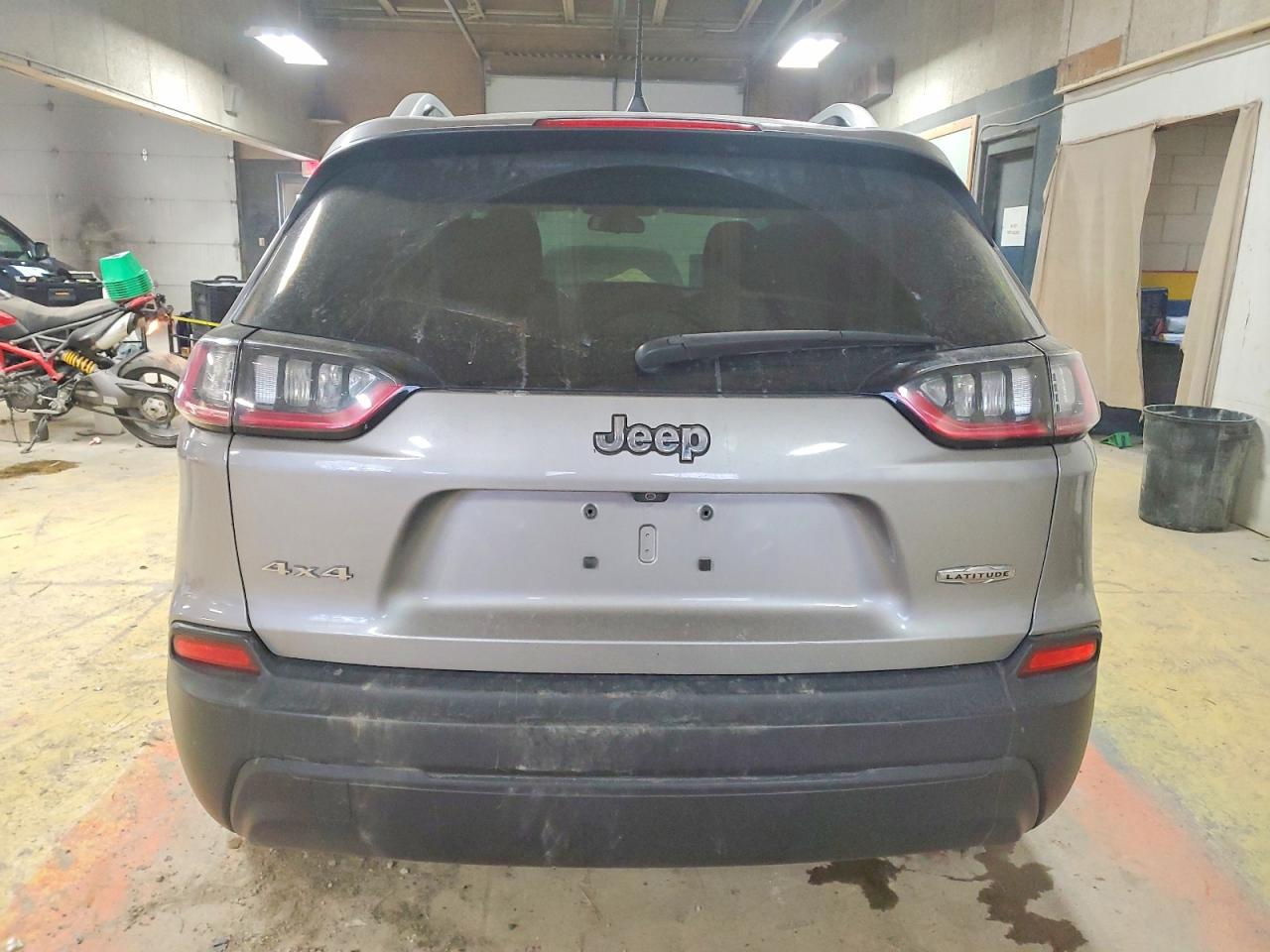 2019 JEEP CHEROKEE LATITUDE photo 6