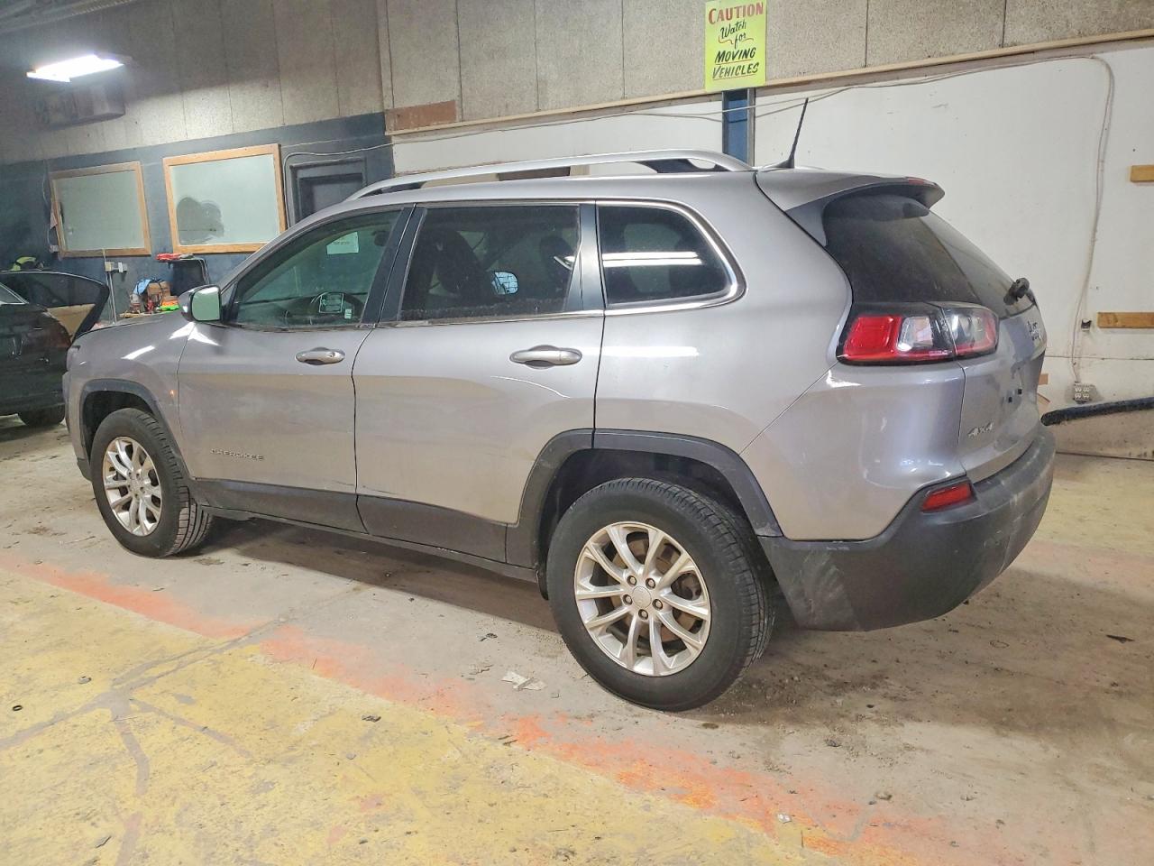 2019 JEEP CHEROKEE LATITUDE photo 2