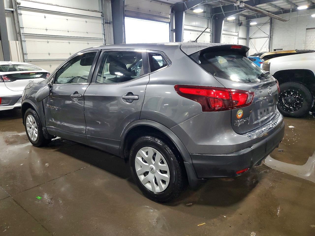 2019 NISSAN ROGUE SPORT S photo 2