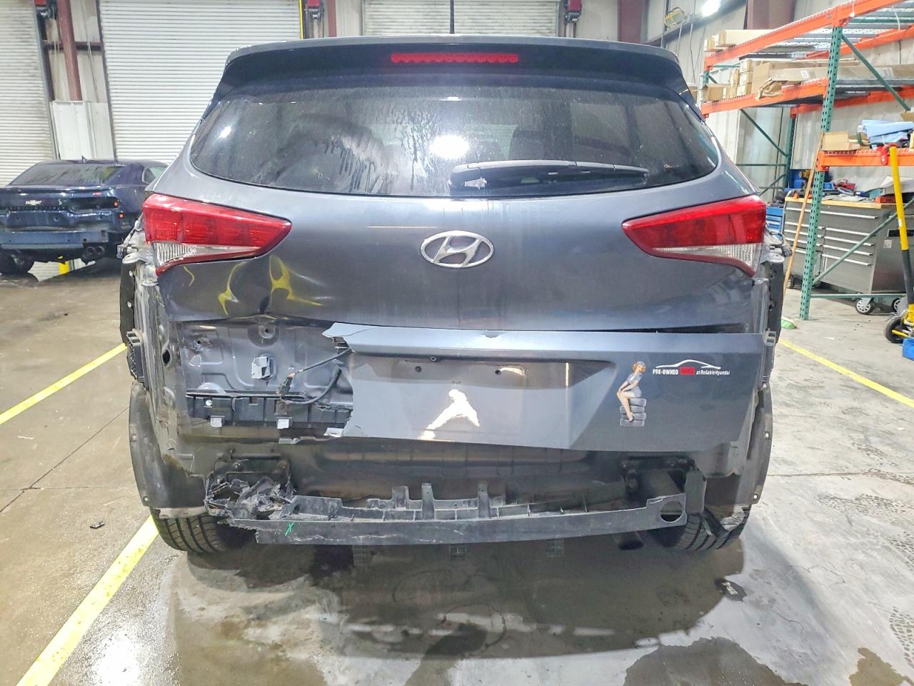 2017 HYUNDAI TUCSON SE photo 6