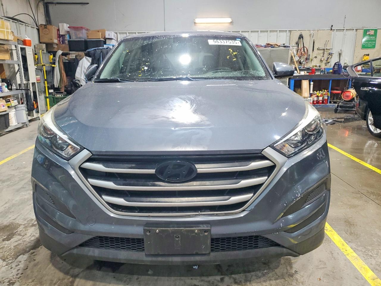 2017 HYUNDAI TUCSON SE photo 5