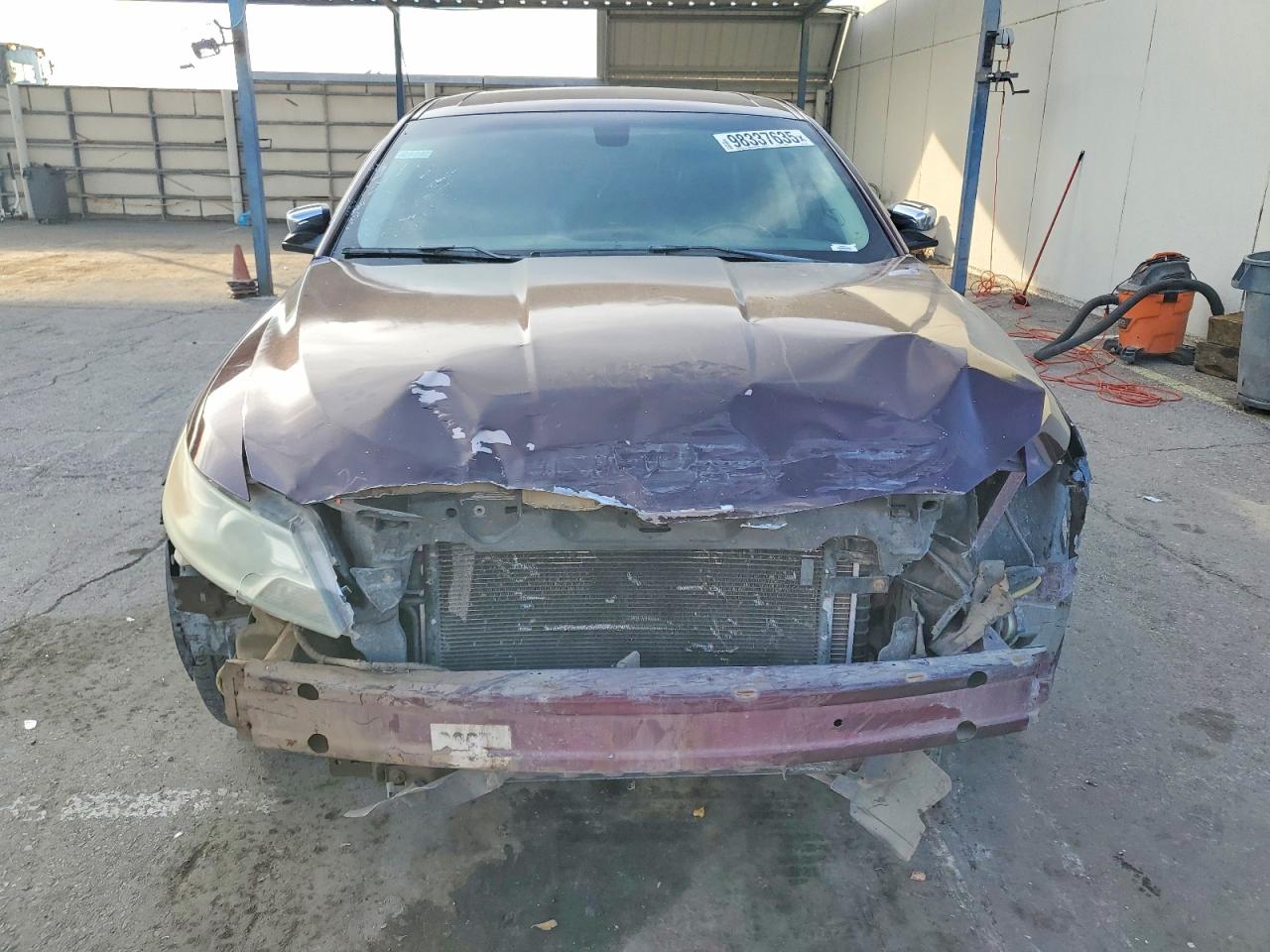 2011 FORD TAURUS LIMITED photo 5