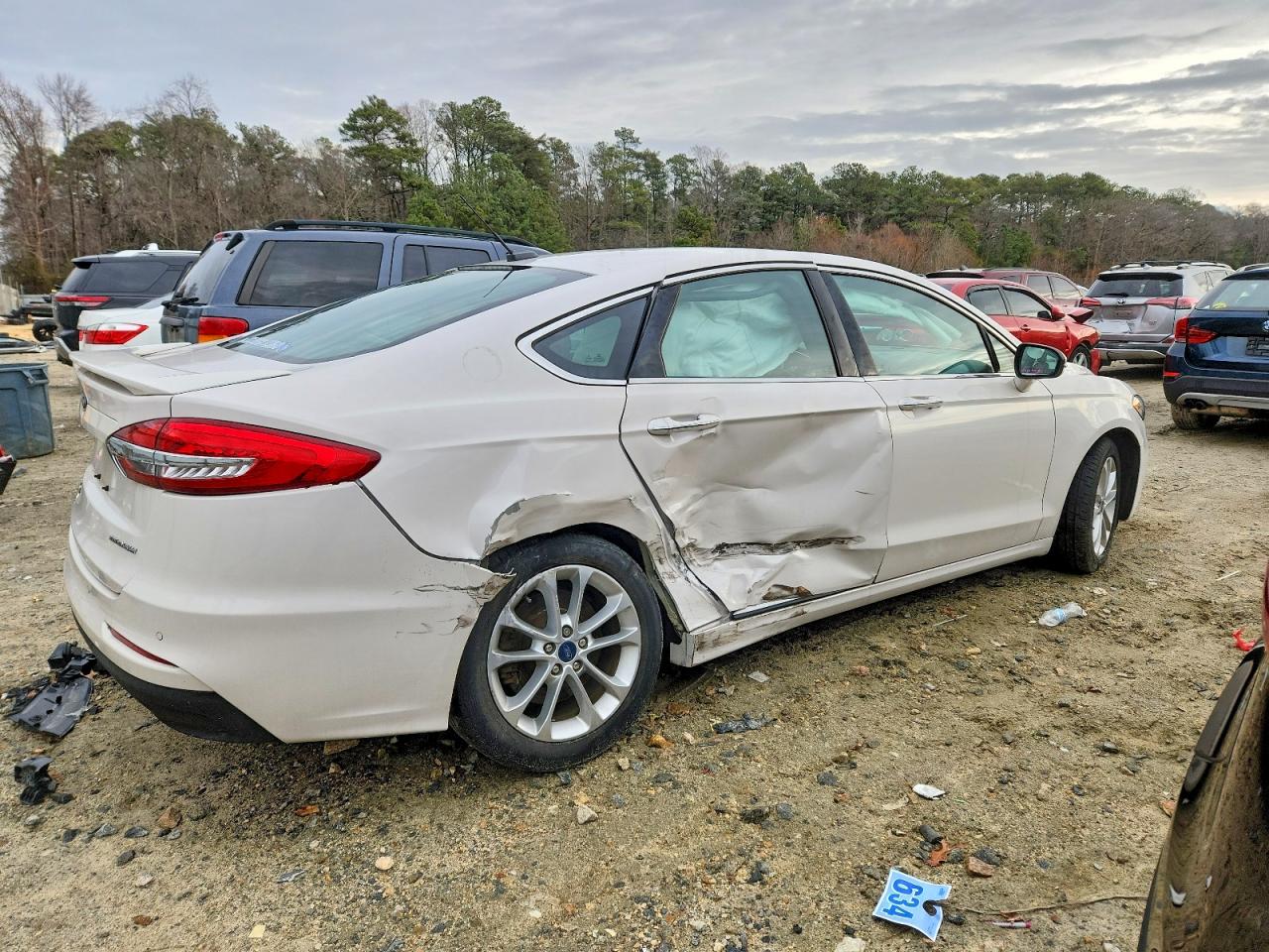 2019 FORD FUSION TITANIUM photo 3