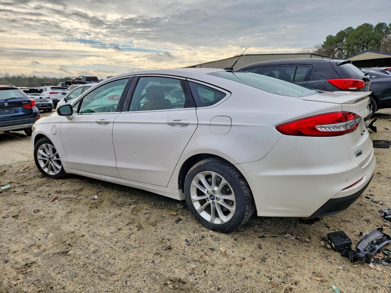 2019 FORD FUSION TITANIUM photo 2