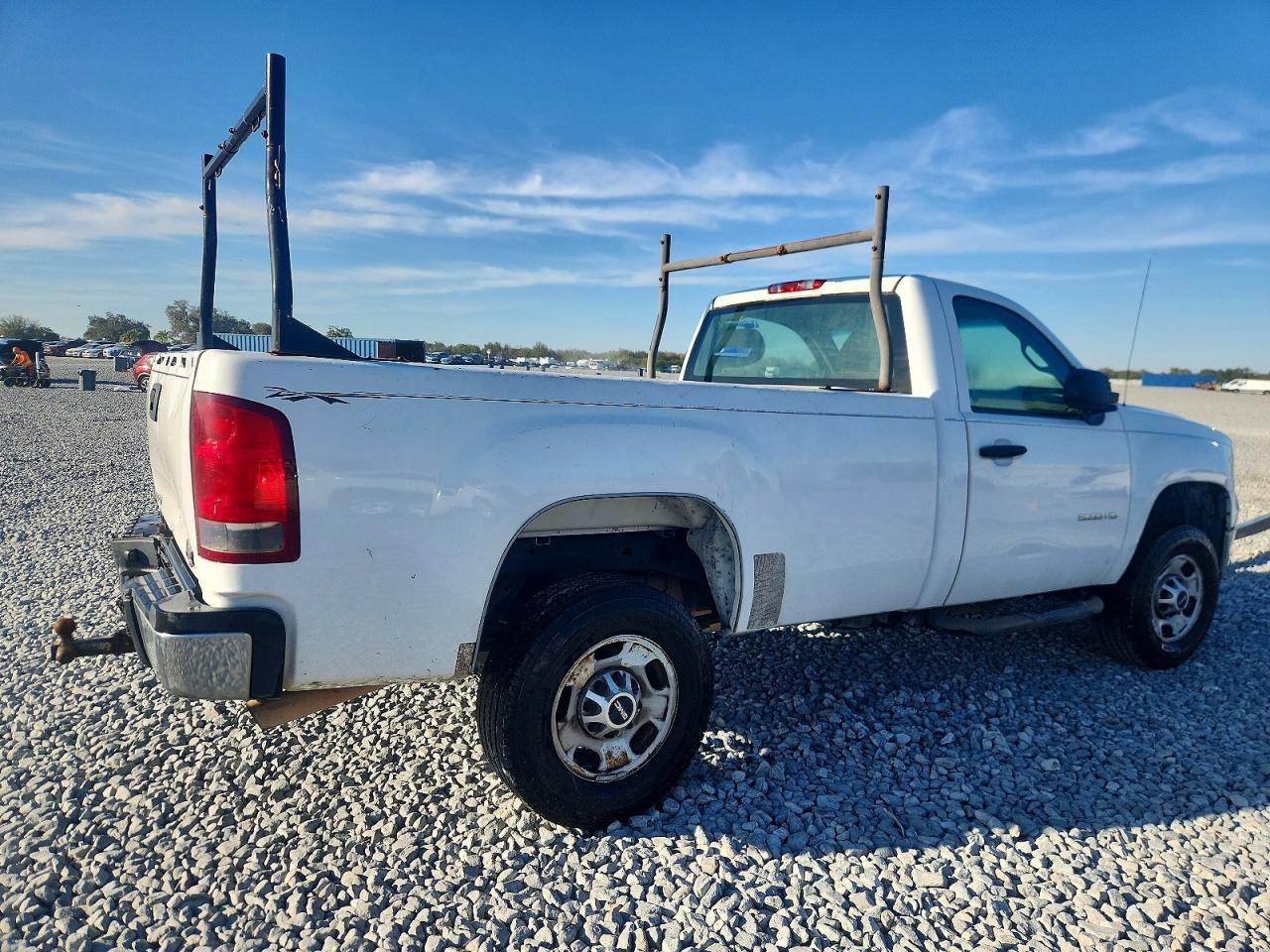 2011 GMC SIERRA C2500 HEAVY DUTY photo 3