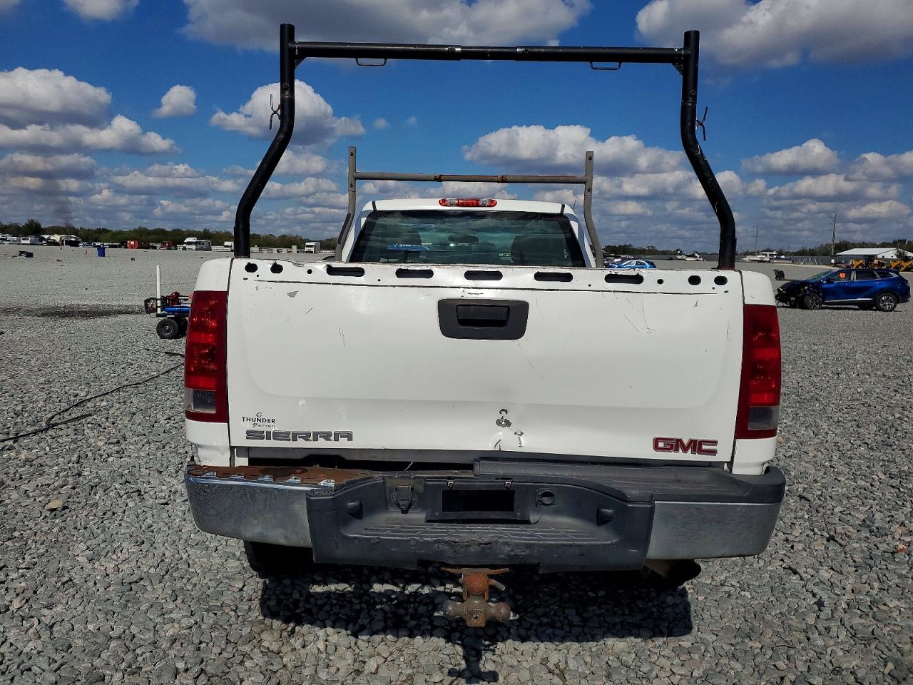 2011 GMC SIERRA C2500 HEAVY DUTY photo 11