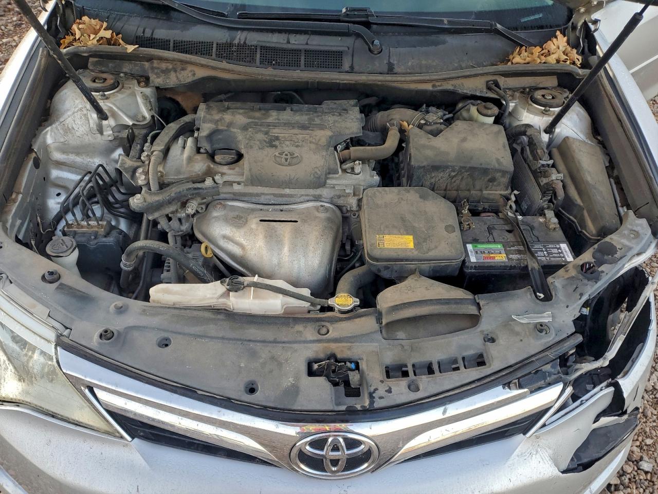 2014 TOYOTA CAMRY L photo 11