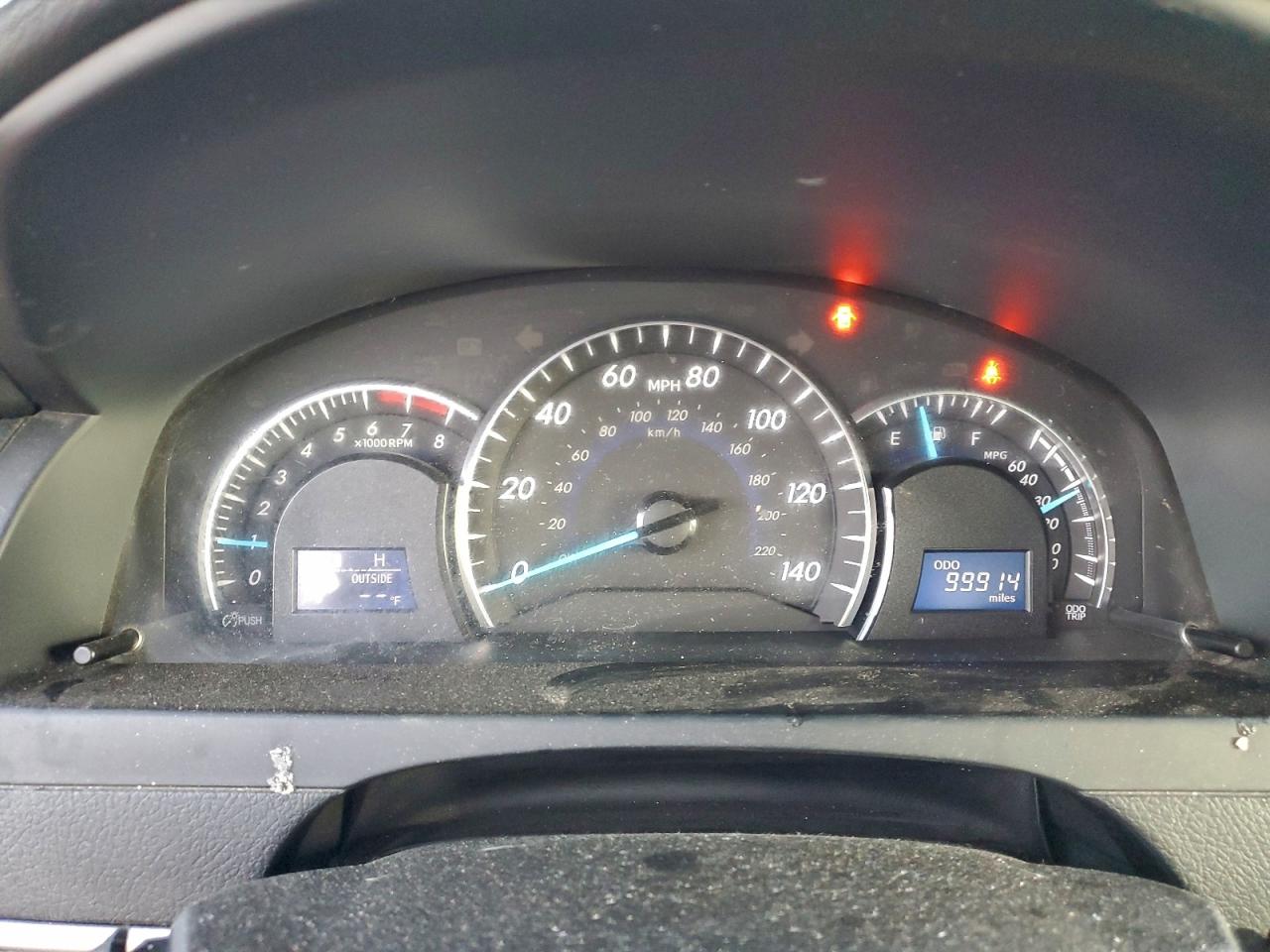 2014 TOYOTA CAMRY L photo 9