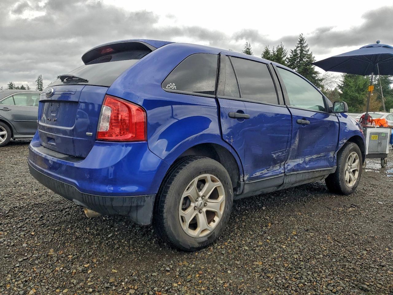2013 FORD EDGE SE photo 3