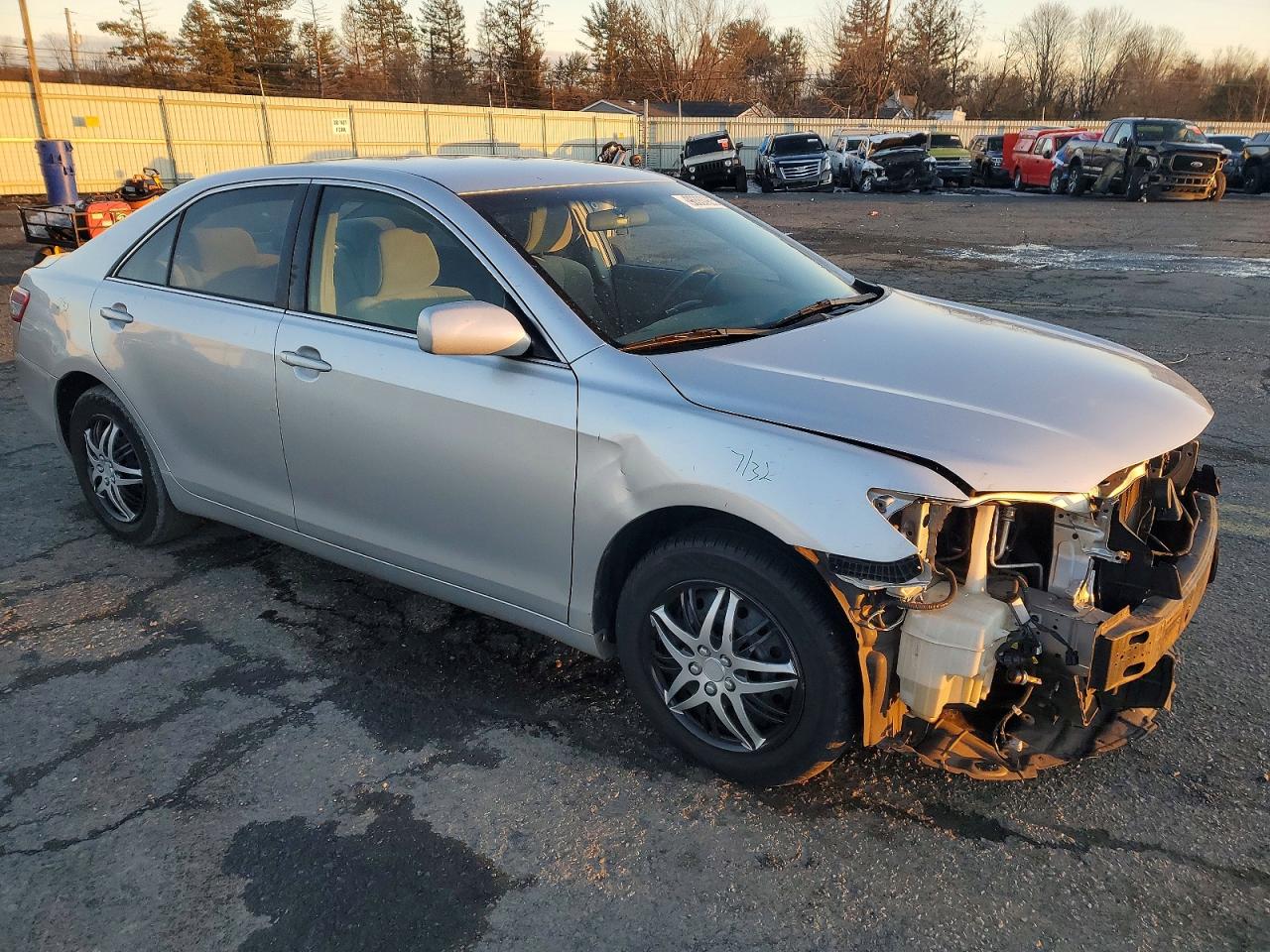 2011 TOYOTA CAMRY BASE photo 7