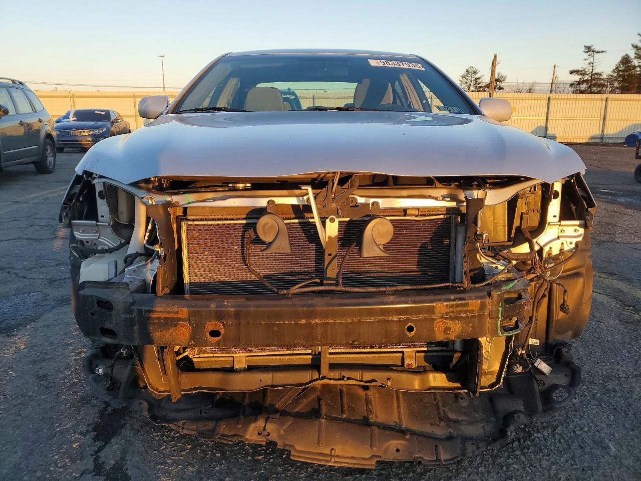 2011 TOYOTA CAMRY BASE photo 9