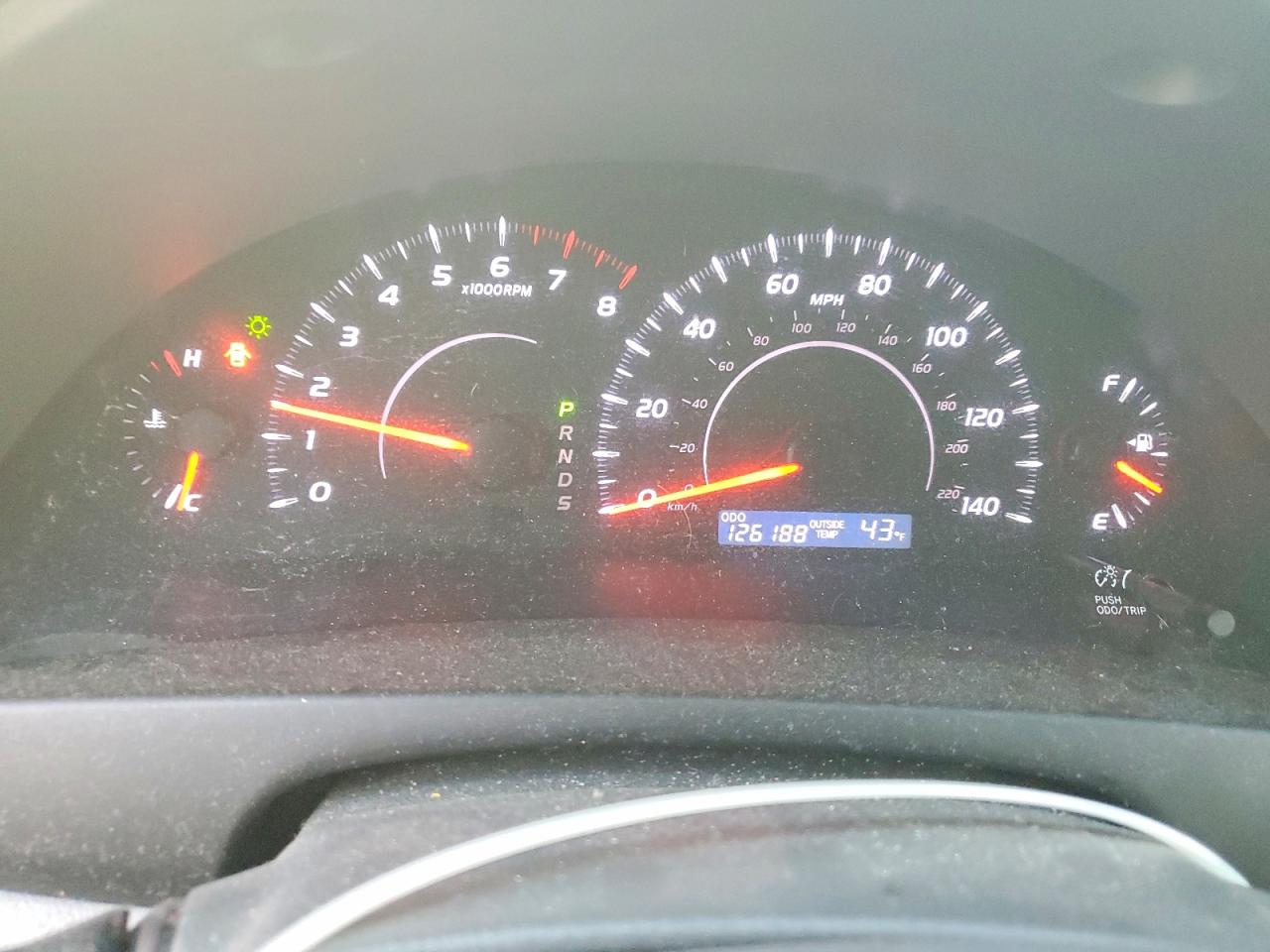 2011 TOYOTA CAMRY BASE photo 17