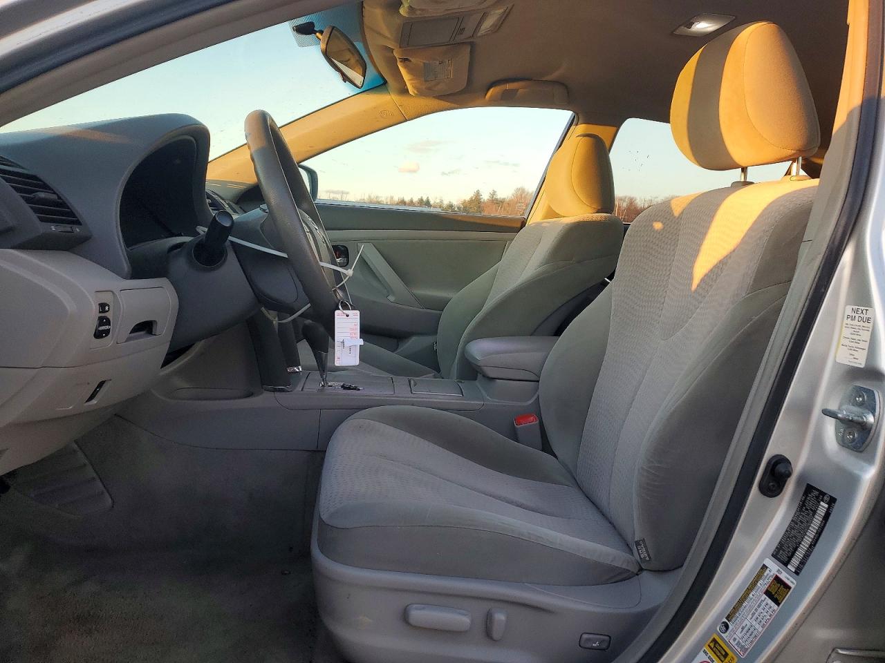 2011 TOYOTA CAMRY BASE photo 13