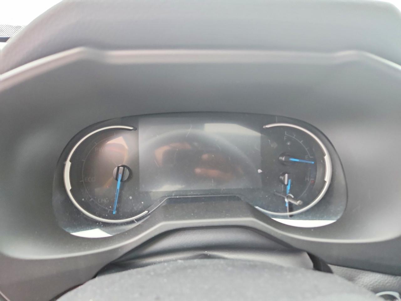 2025 TOYOTA RAV4 XLE PREMIUM photo 9