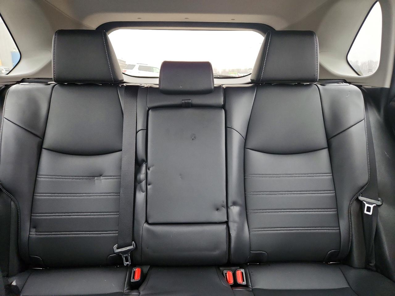 2025 TOYOTA RAV4 XLE PREMIUM photo 10