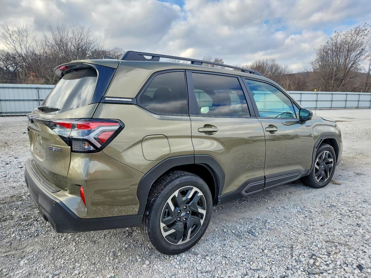 2025 SUBARU FORESTER LIMITED photo 3