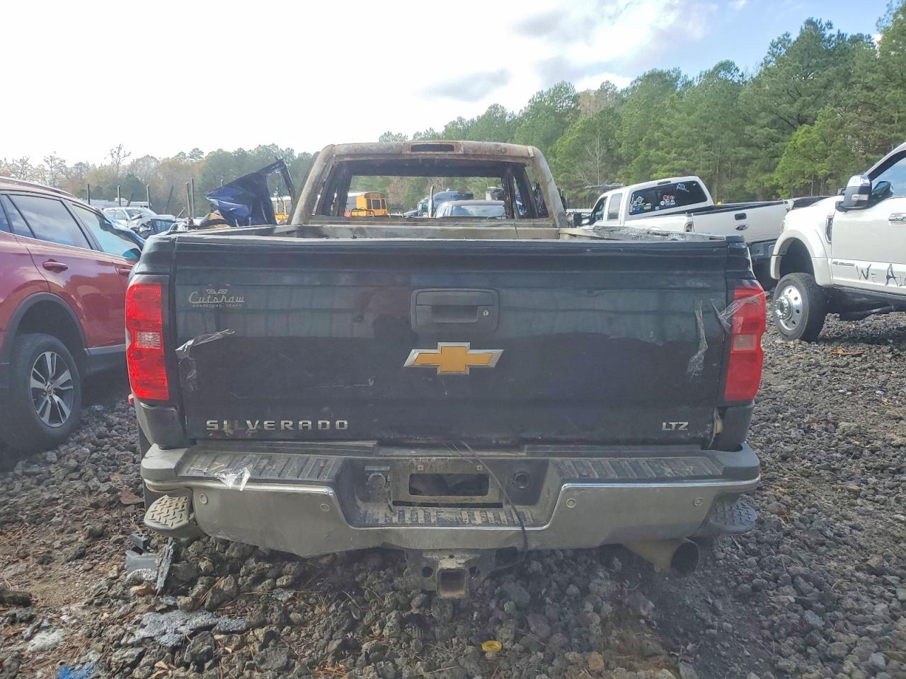 2015 CHEVROLET SILVERADO K3500 LTZ photo 6