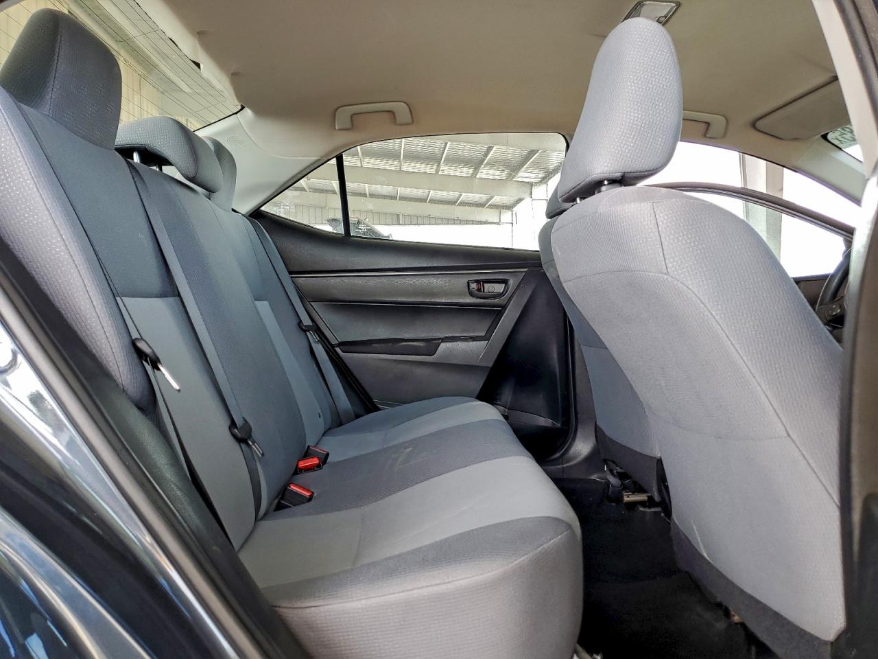 2016 TOYOTA COROLLA L photo 10
