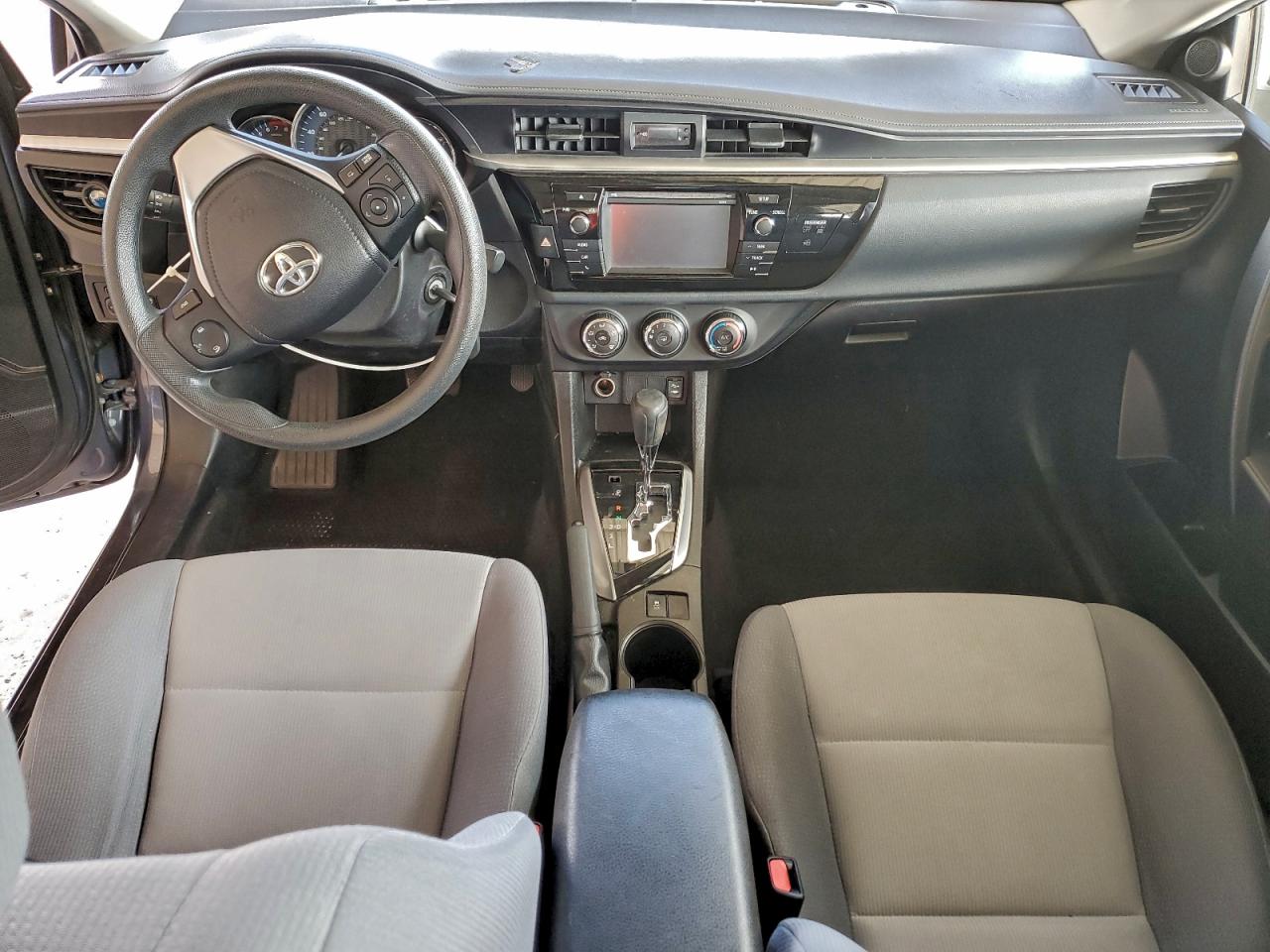 2016 TOYOTA COROLLA L photo 8