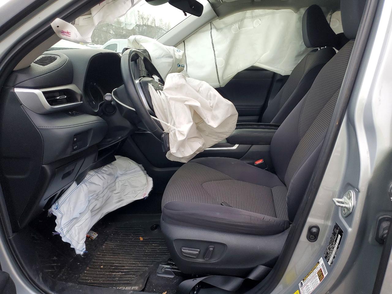 2020 TOYOTA HIGHLANDER photo 7