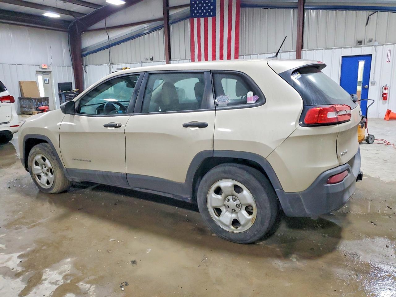 2015 JEEP CHEROKEE SPORT photo 2