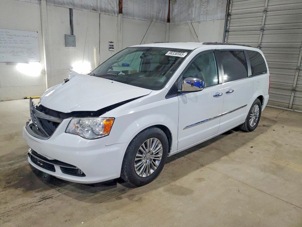 2015 CHRYSLER TOWN & COUNTRY