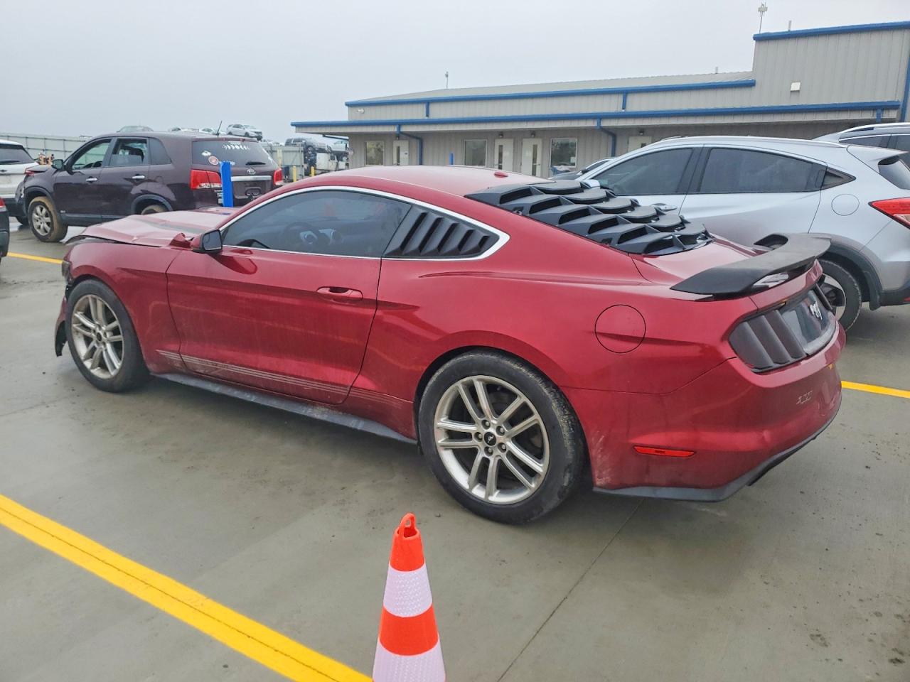 2016 FORD MUSTANG photo 2