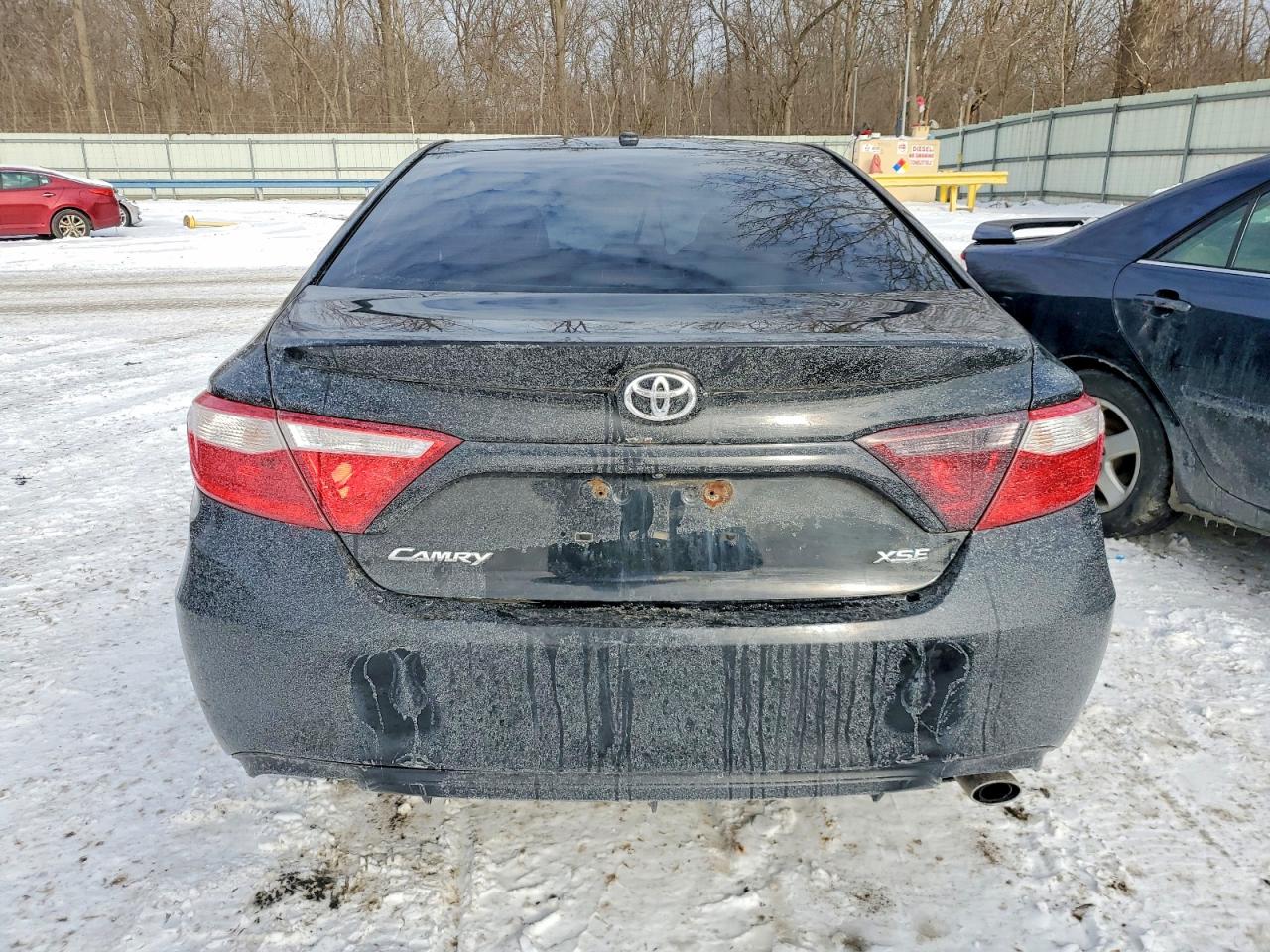 2015 TOYOTA CAMRY LE photo 6