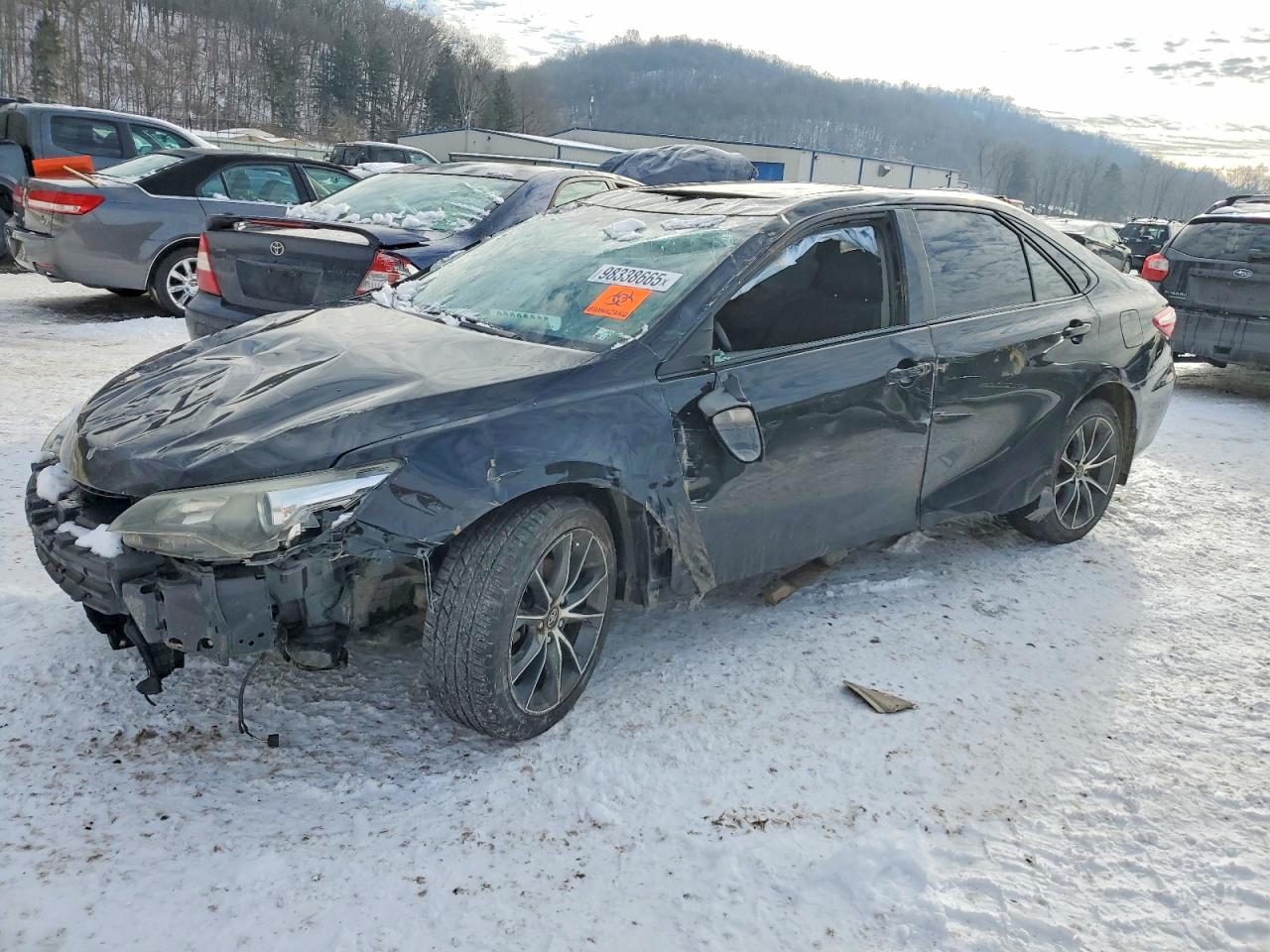 2015 TOYOTA CAMRY