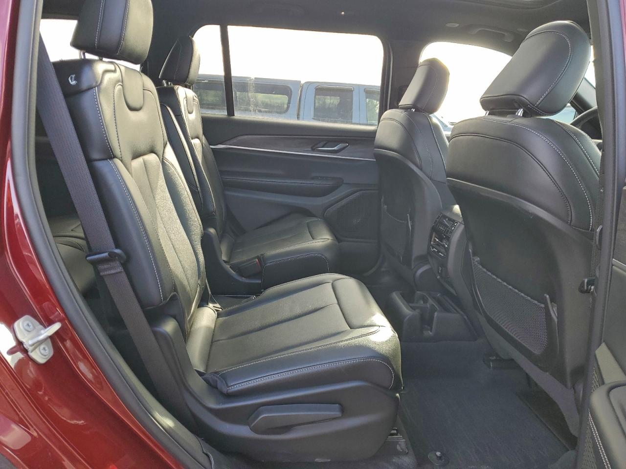 2024 JEEP GRAND CHEROKEE L LIMITED photo 11