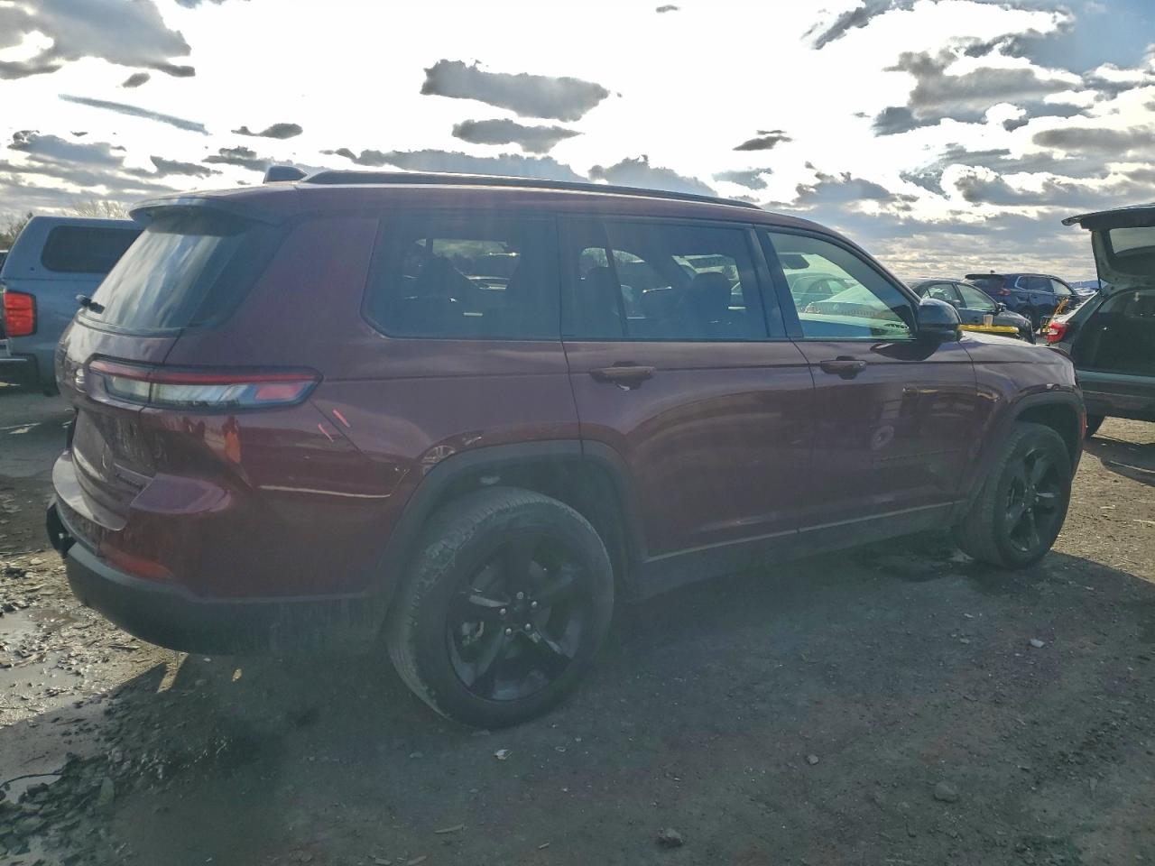 2024 JEEP GRAND CHEROKEE L LIMITED photo 3