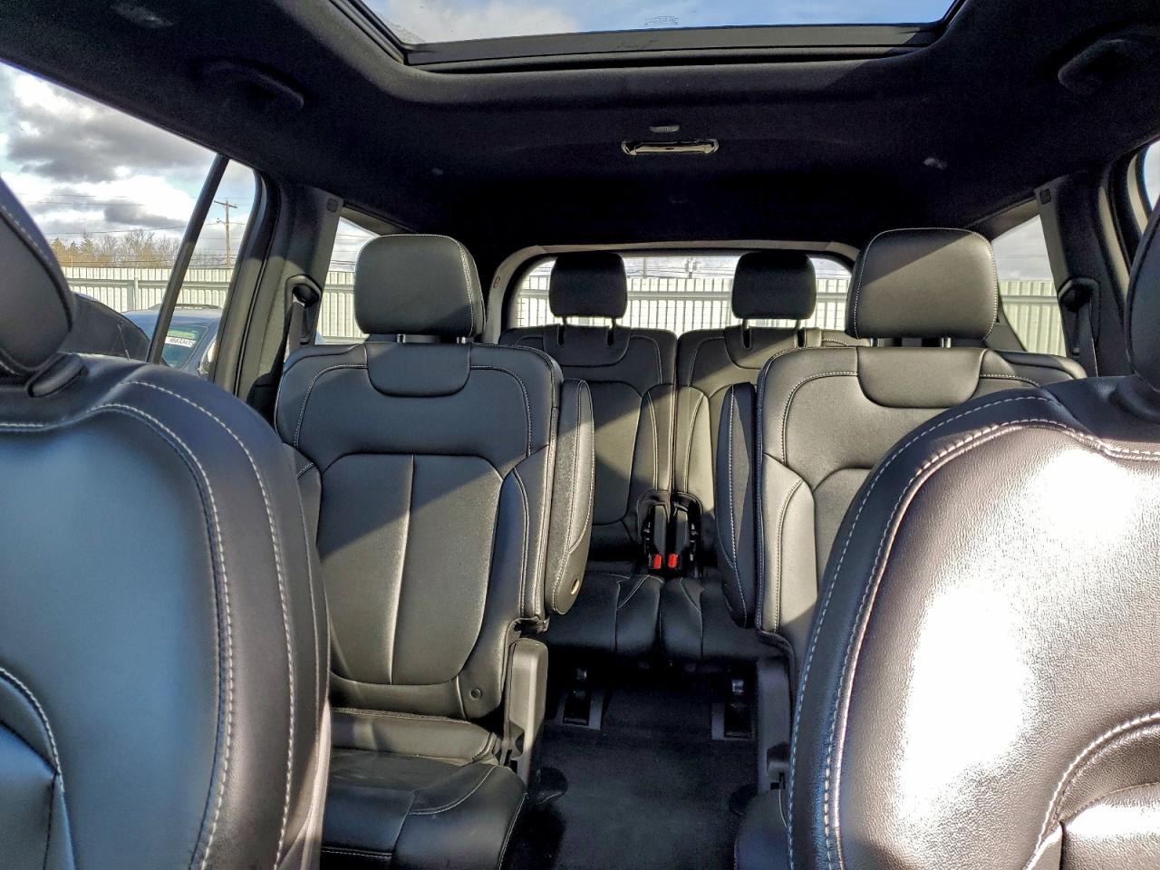 2024 JEEP GRAND CHEROKEE L LIMITED photo 10