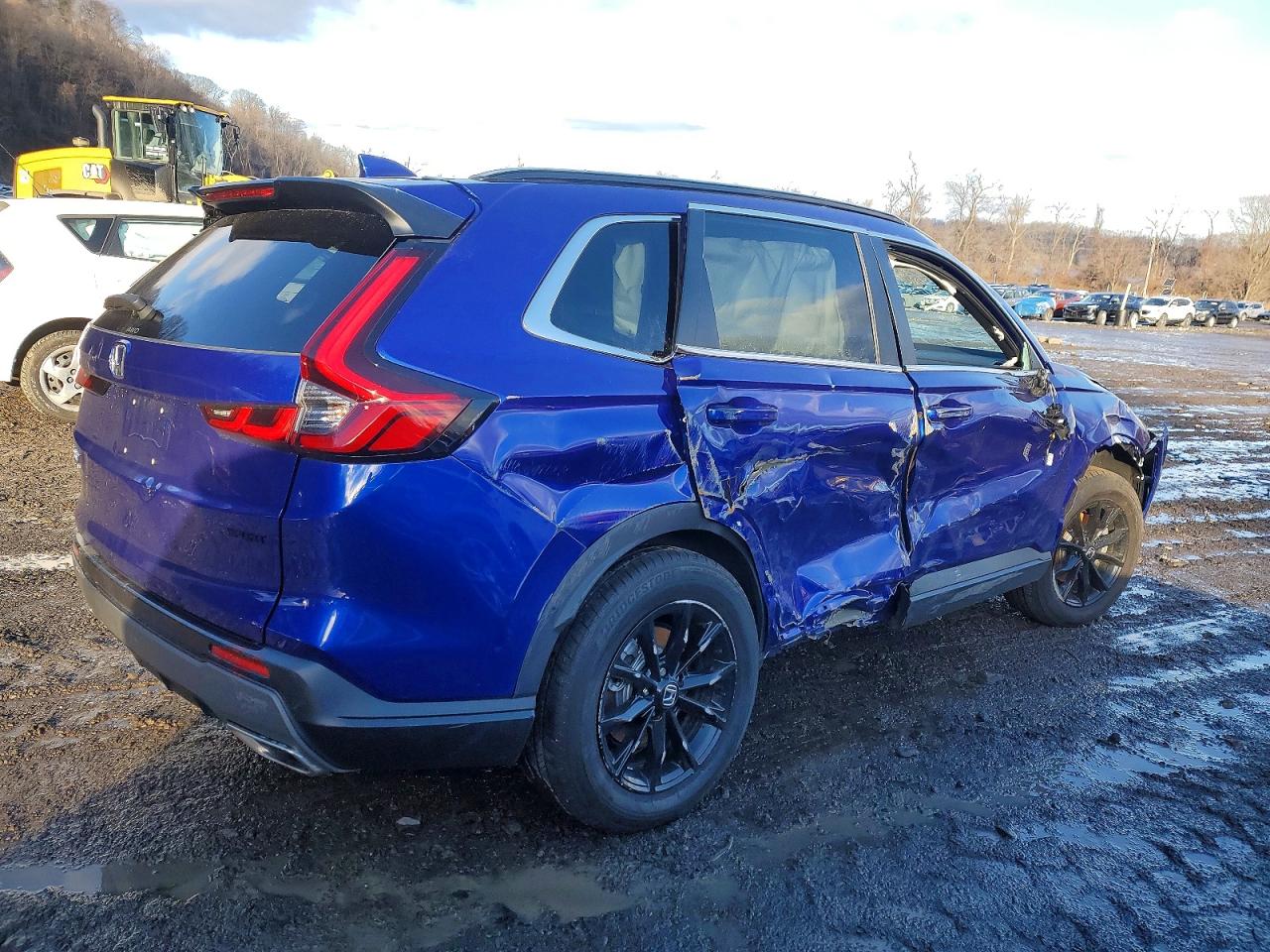 2025 HONDA CR-V SPORT photo 3
