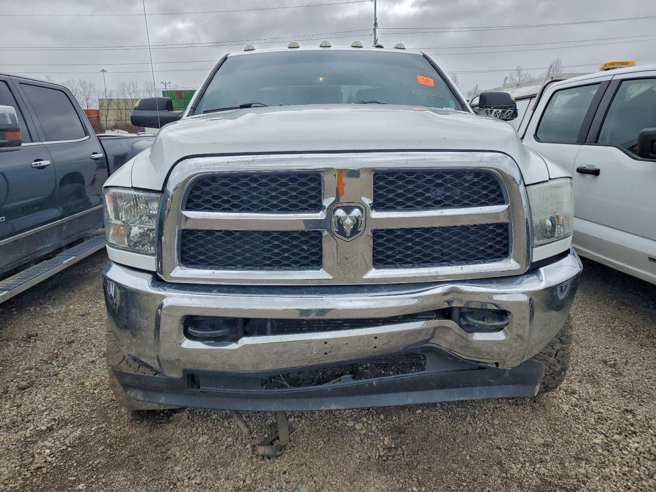 2018 RAM 3500 ST photo 5