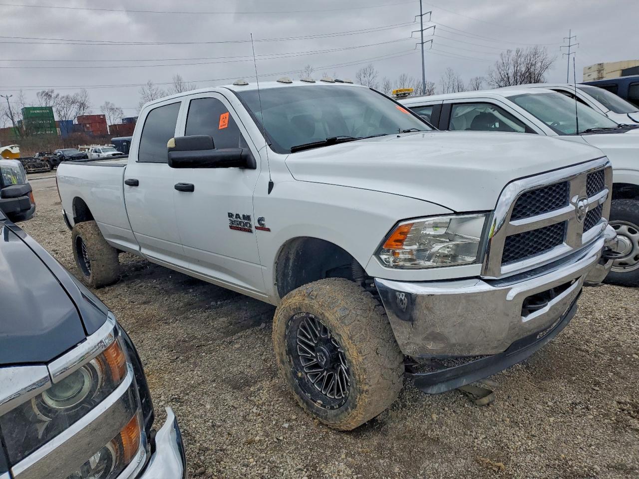 2018 RAM 3500 ST photo 4