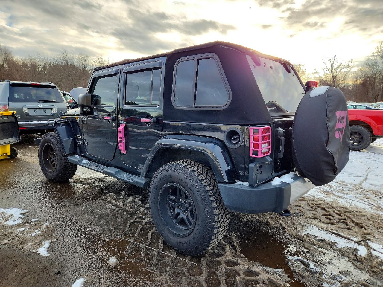 2015 JEEP WRANGLER UNLIMITED SAHARA photo 2