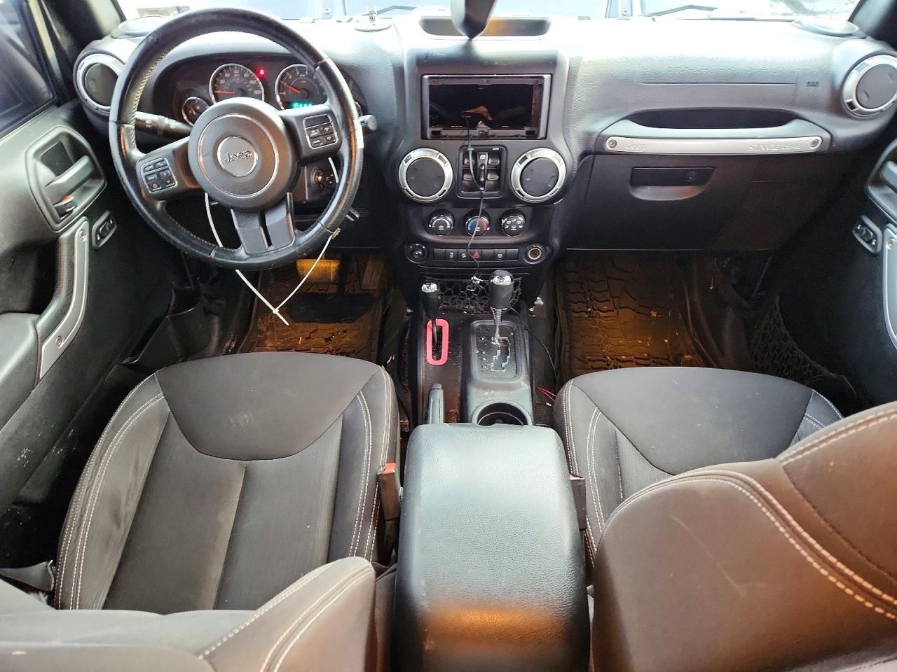 2015 JEEP WRANGLER UNLIMITED SAHARA photo 8