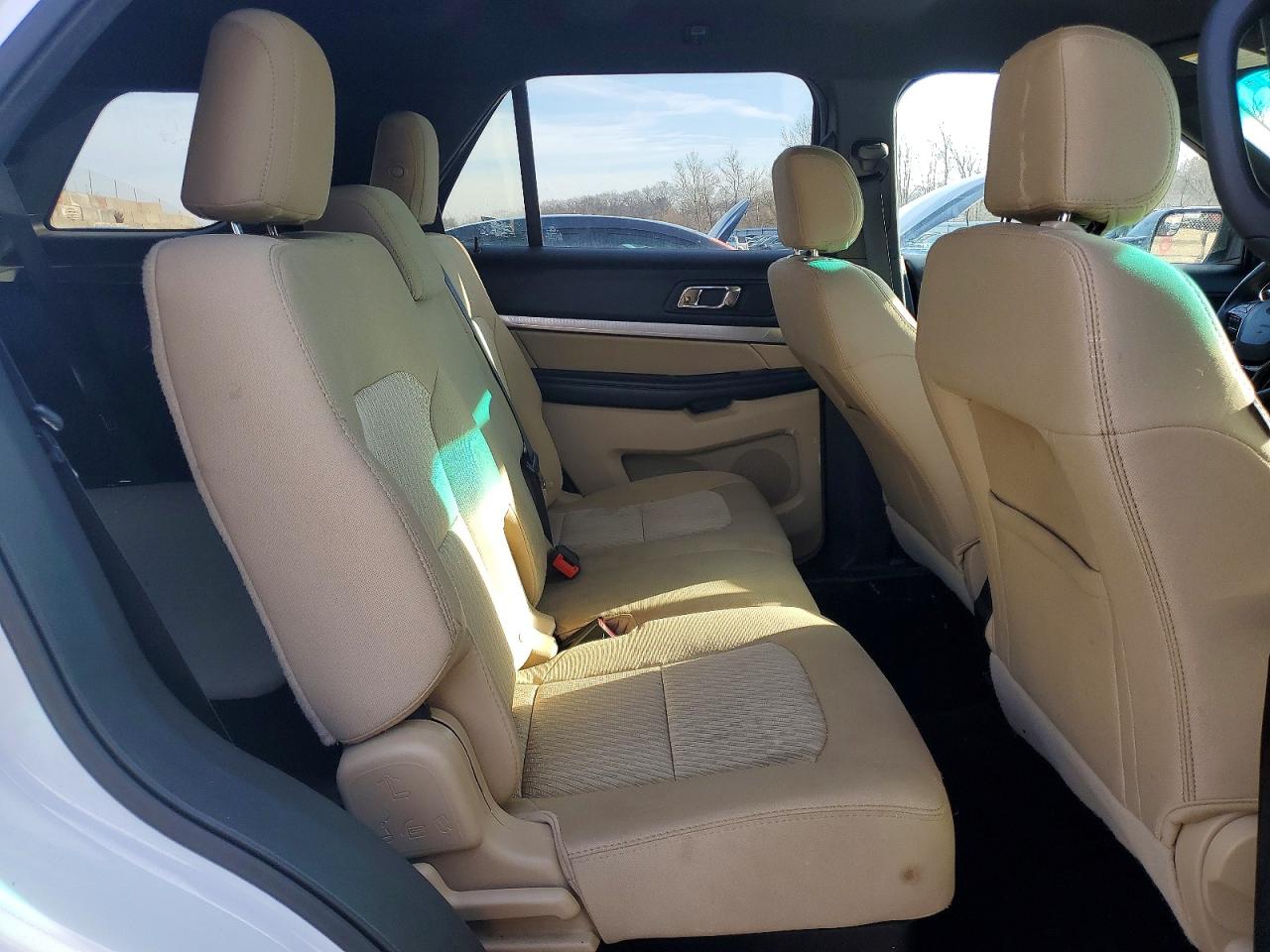 2017 FORD EXPLORER photo 11