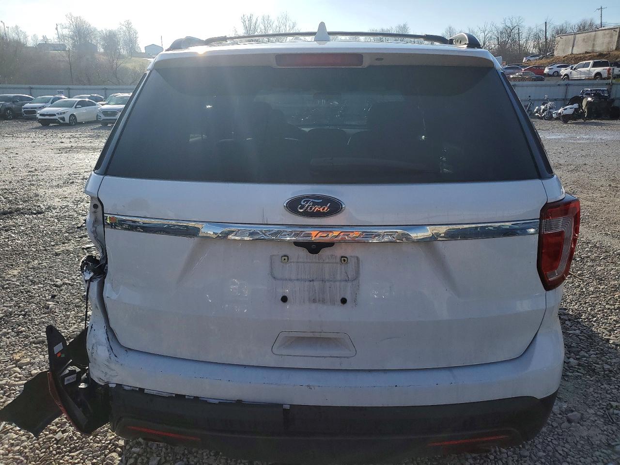 2017 FORD EXPLORER photo 6