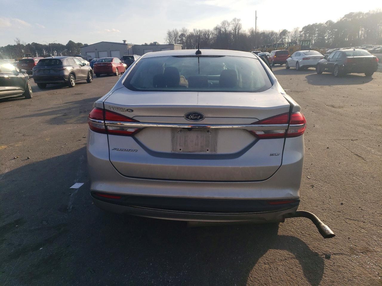 2017 FORD FUSION SE photo 6