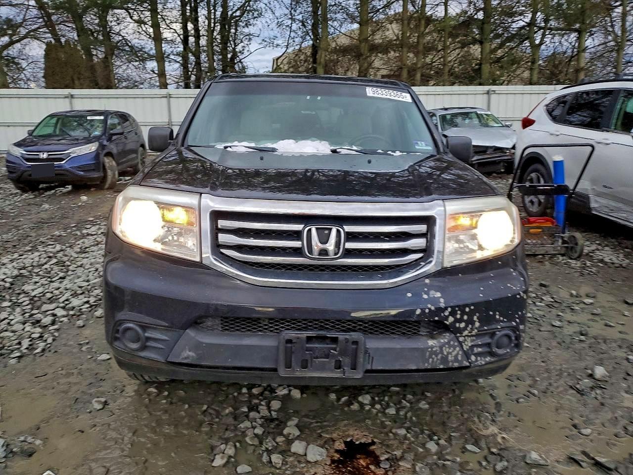 2013 HONDA PILOT LX photo 5