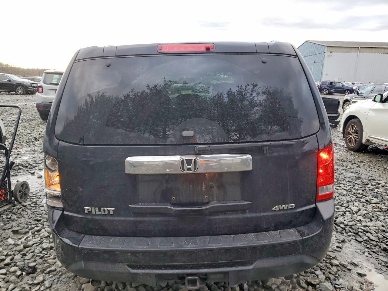2013 HONDA PILOT LX photo 6