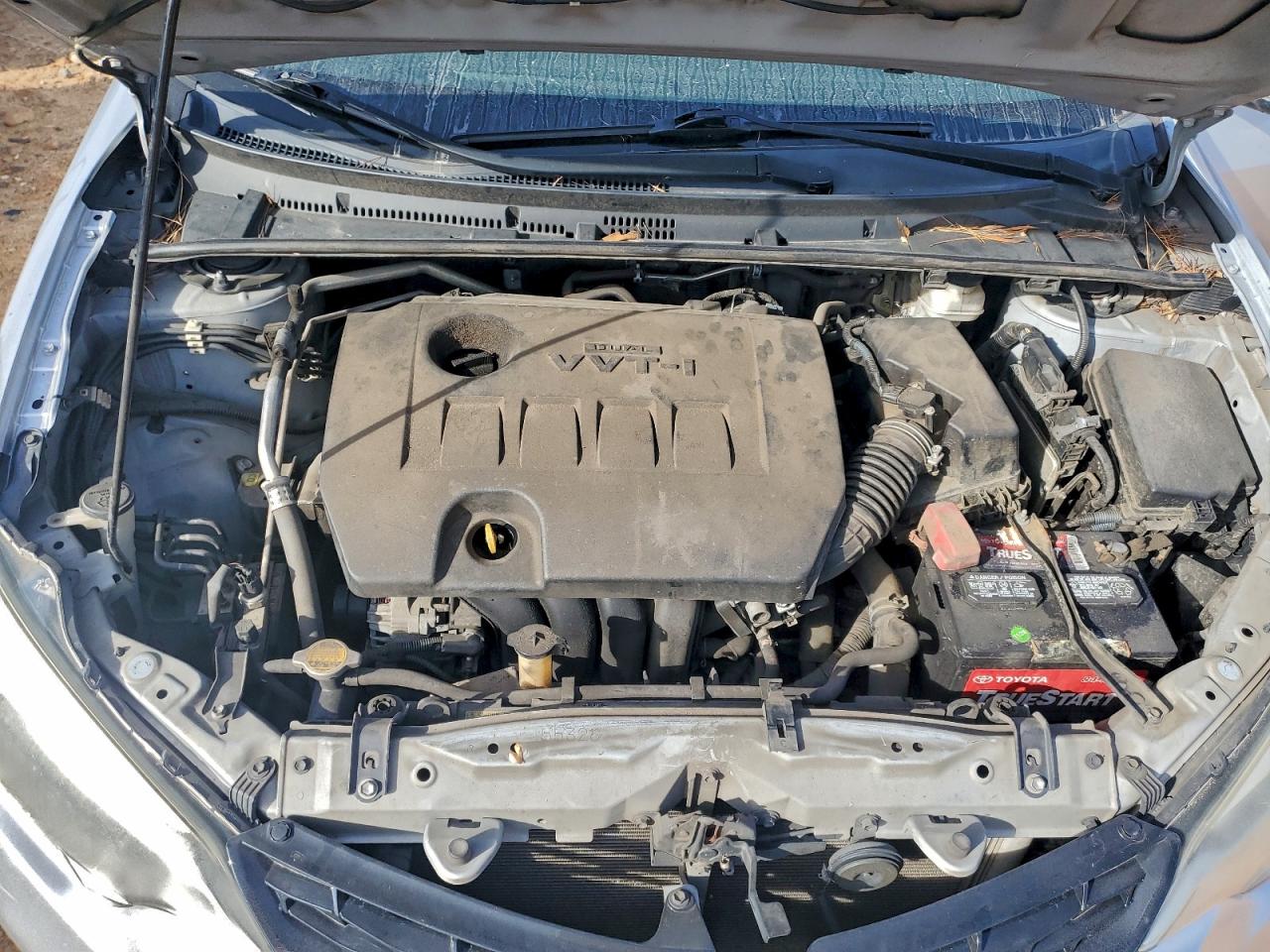 2014 TOYOTA COROLLA L photo 11