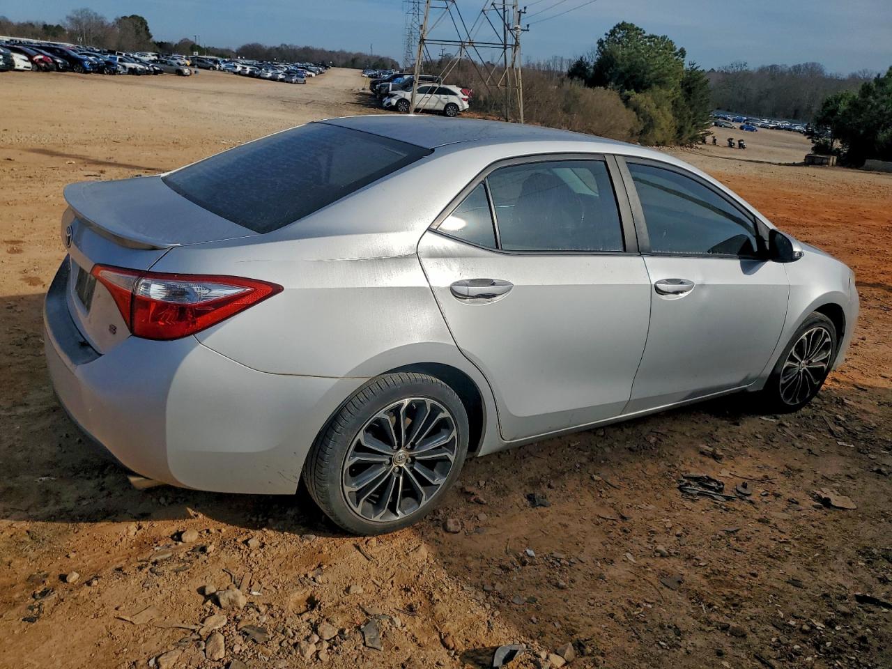2014 TOYOTA COROLLA L photo 3