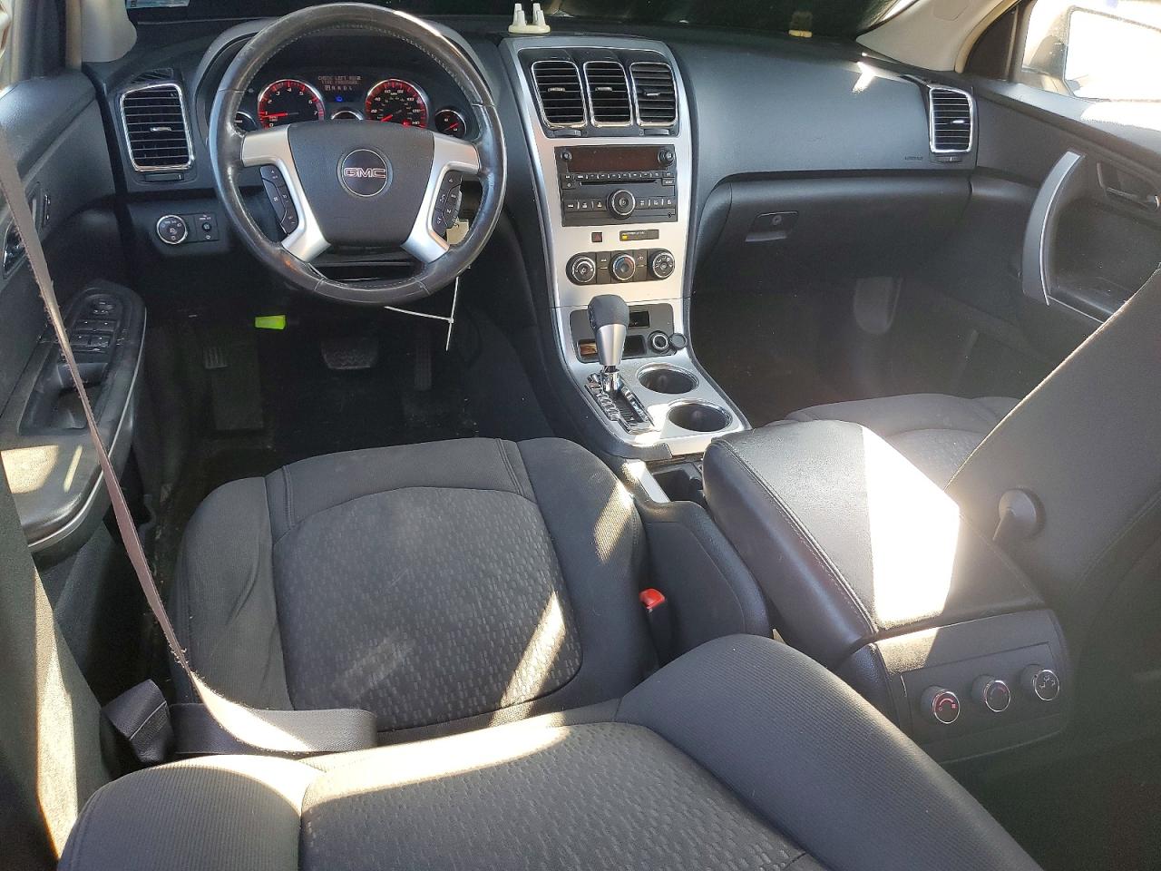 2009 GMC ACADIA SLE photo 8