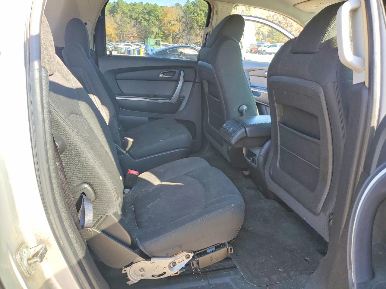 2009 GMC ACADIA SLE photo 11