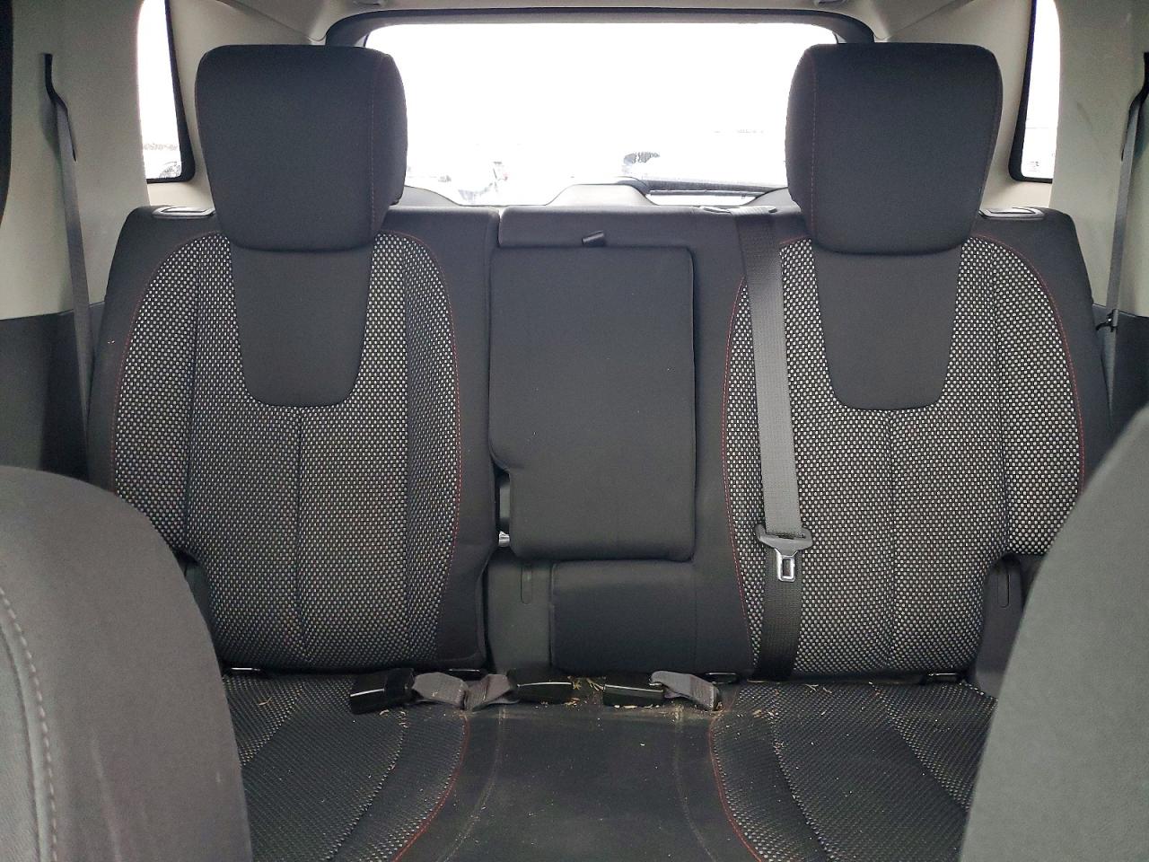 2011 GMC TERRAIN SLE photo 10