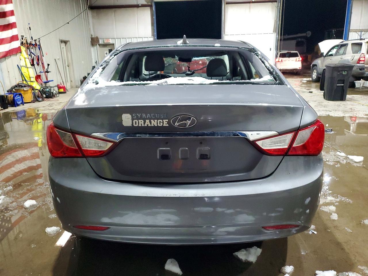 2011 HYUNDAI SONATA GLS photo 16