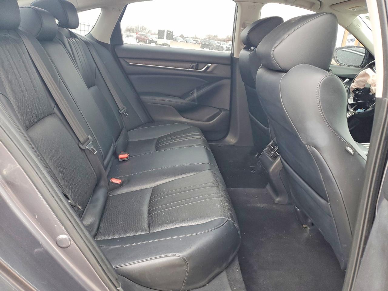 2018 HONDA ACCORD TOURING photo 10
